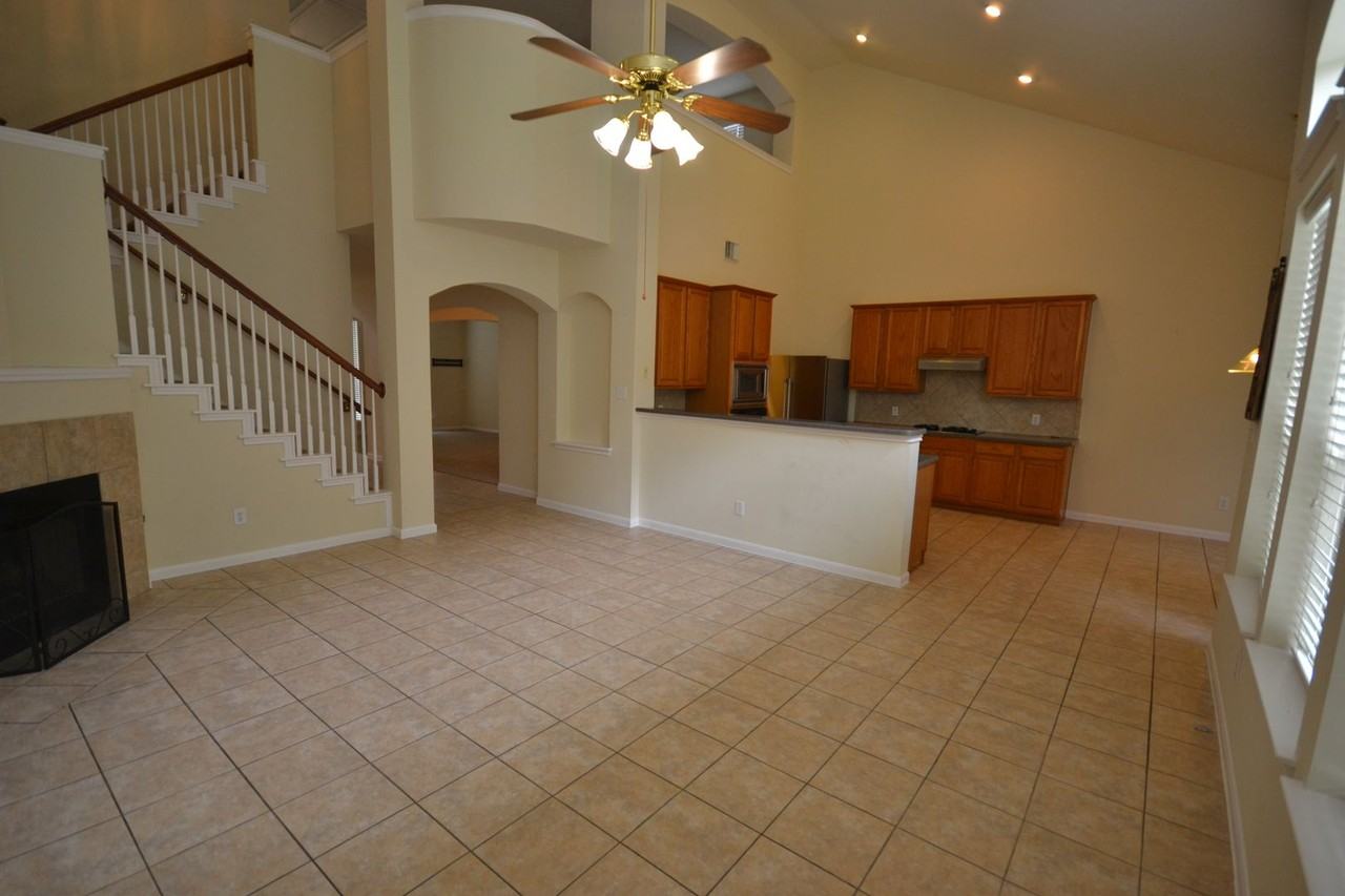 1123 Winding Creek Pl - Photo 7 of 14
