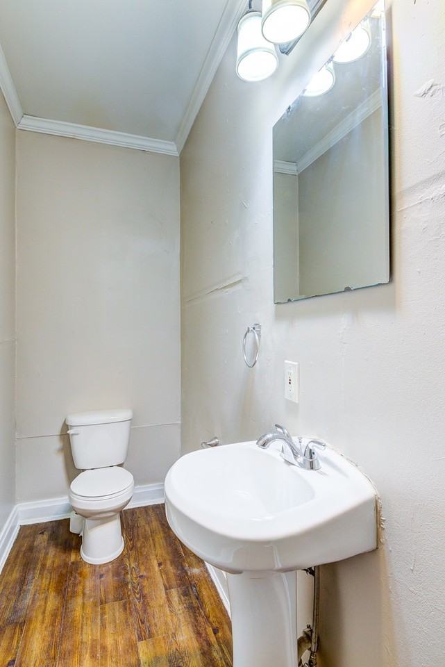 2412 Berg Street - Photo 3 of 23