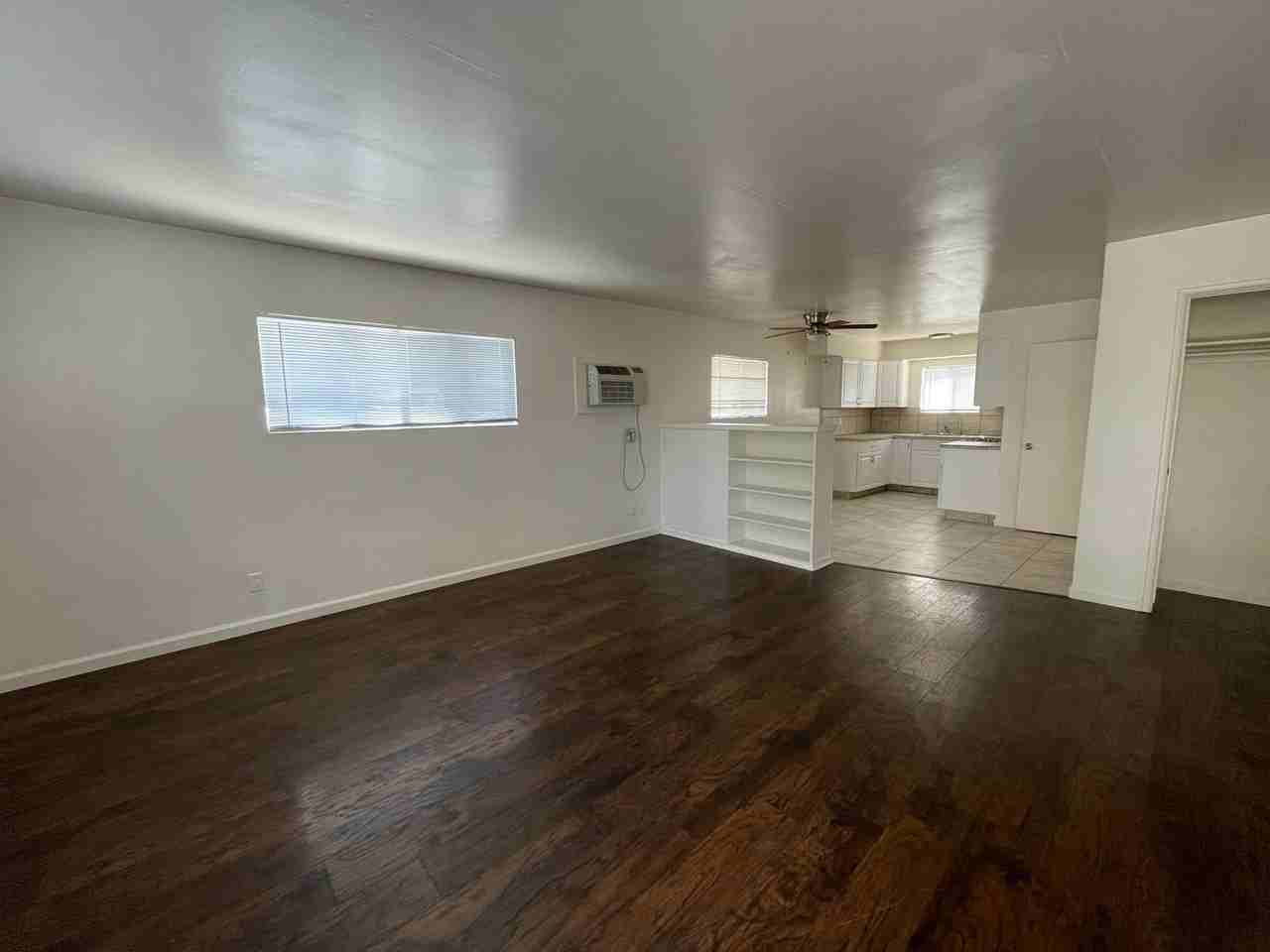 189 N Hemet St - Photo 3 of 10