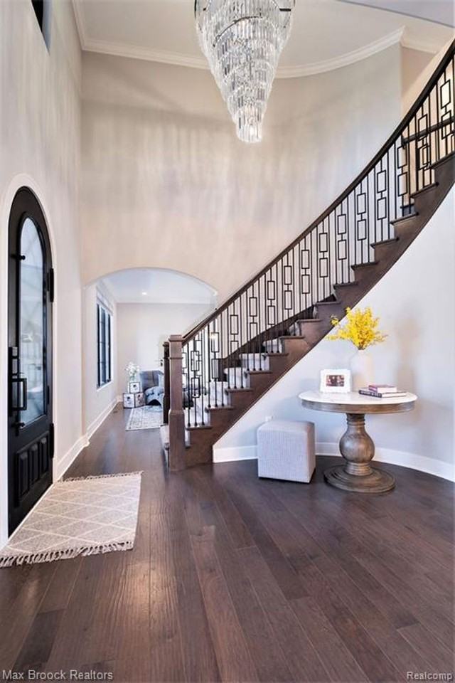 3860 Strathmore Blvd - Photo 2 of 45