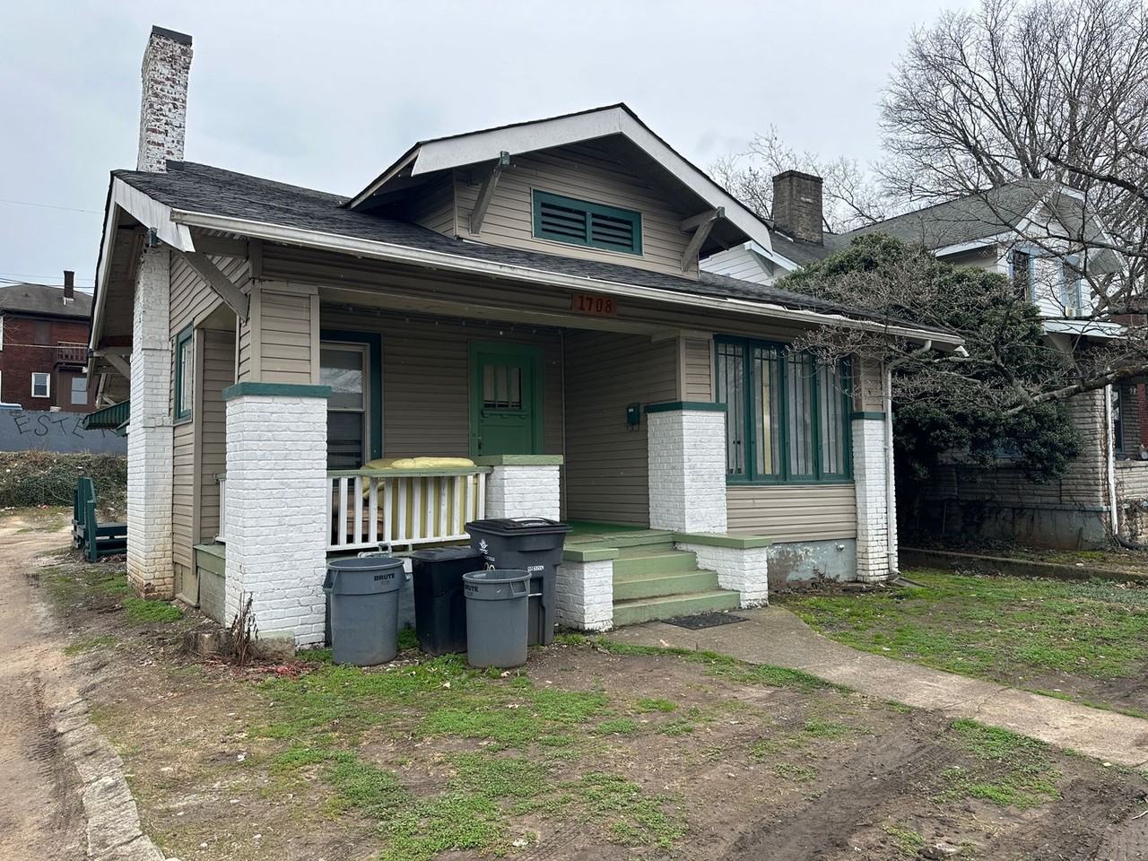 1708 Highland Ave - Photo 2 of 2