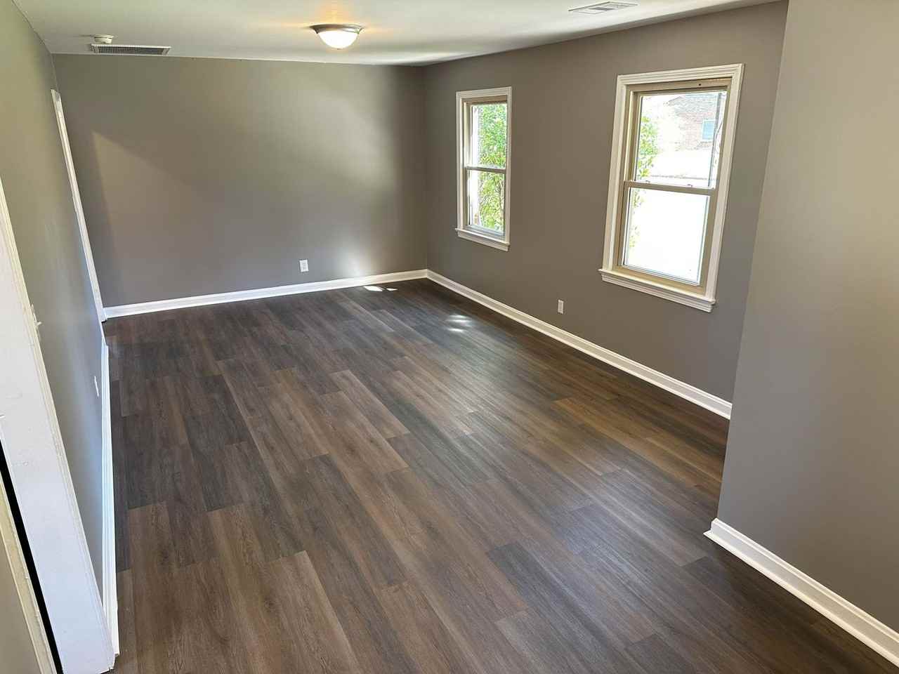 1018 42nd Ave - Photo 3 of 15