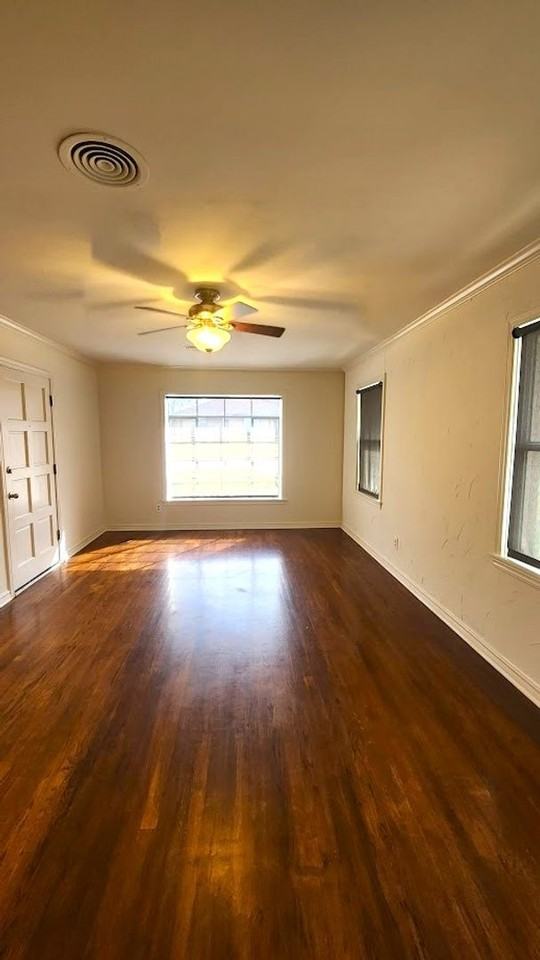 621 Nw 54th St - Photo 7 of 37