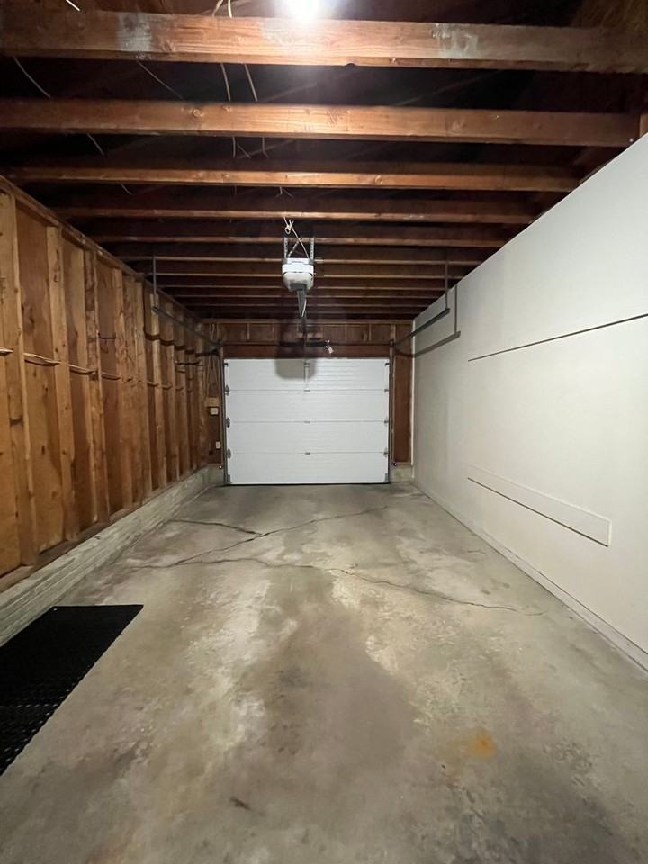 223 W Park Ln - Photo 2 of 12