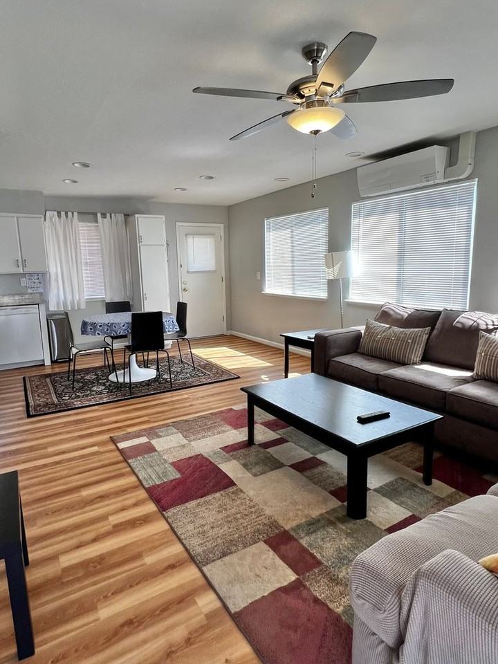 561 Claremont St - Photo 3 of 13