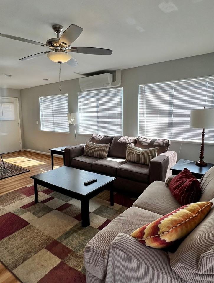 561 Claremont St #B - Photo 5 of 13