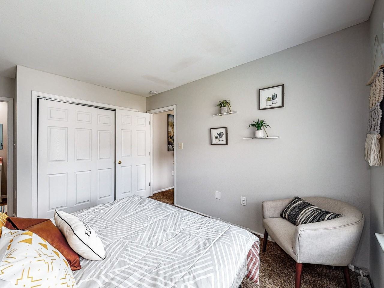 Clarkson - Photo 7 of 30