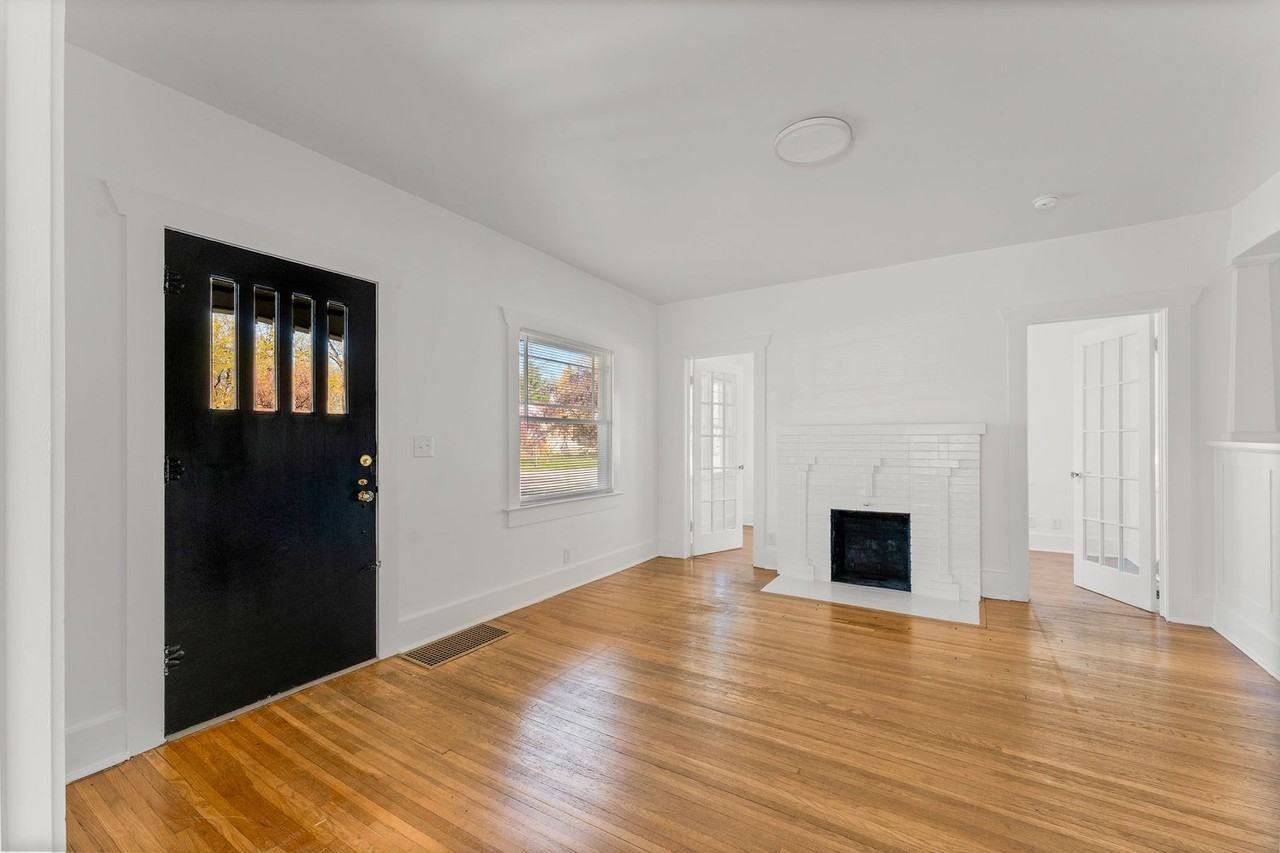 830 E Delmar St - Photo 5 of 29