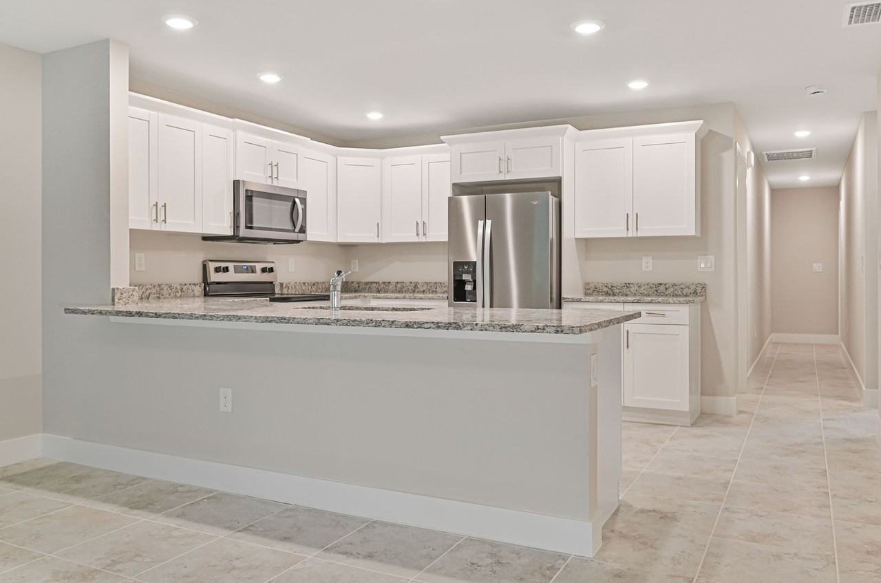 6074 Lacota Ave - Photo 5 of 37