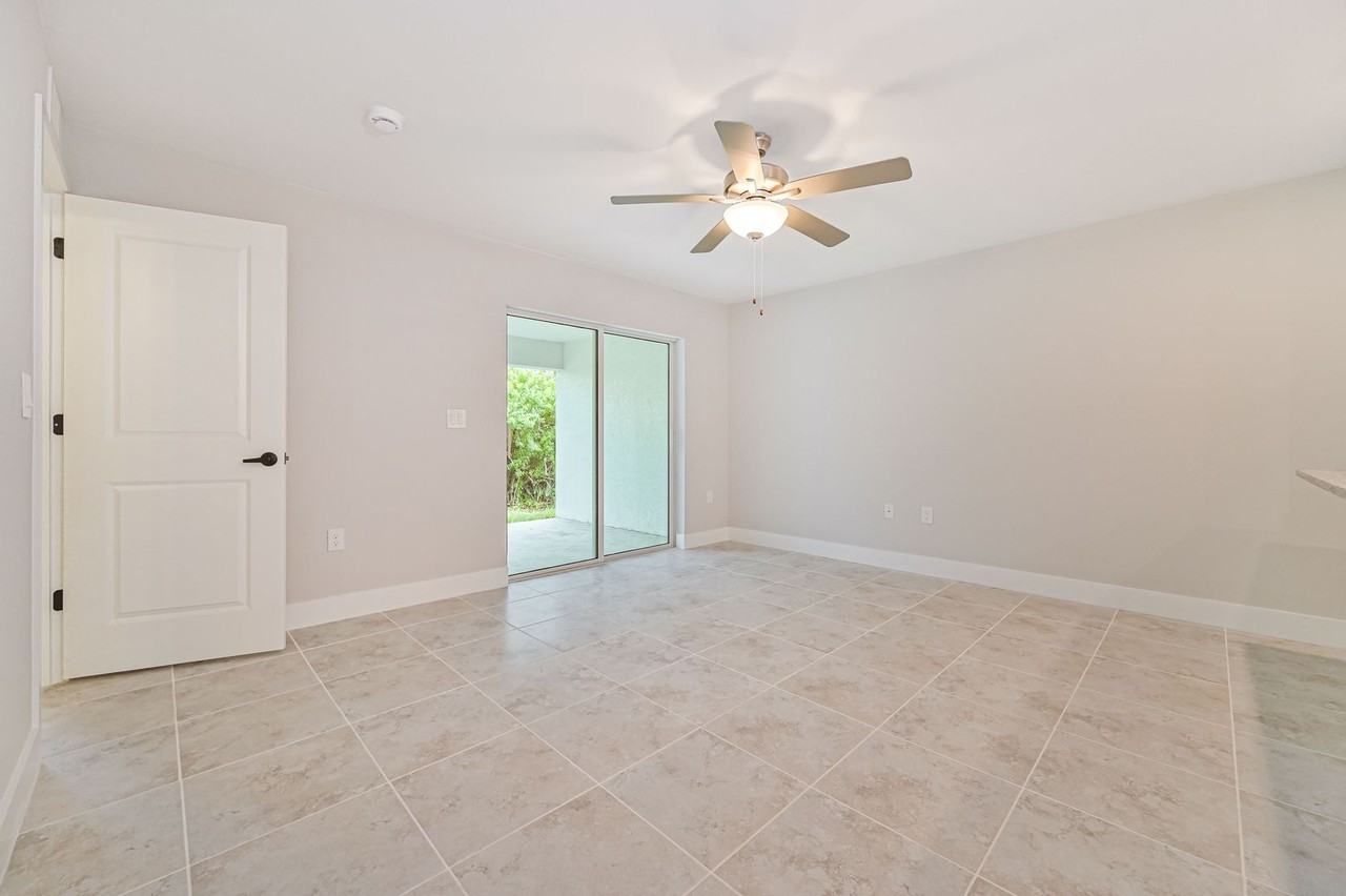 6074 Lacota Ave - Photo 6 of 37