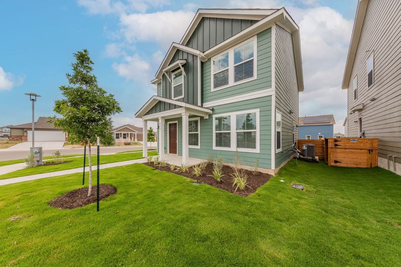 252 Patagonia - Photo 2 of 30