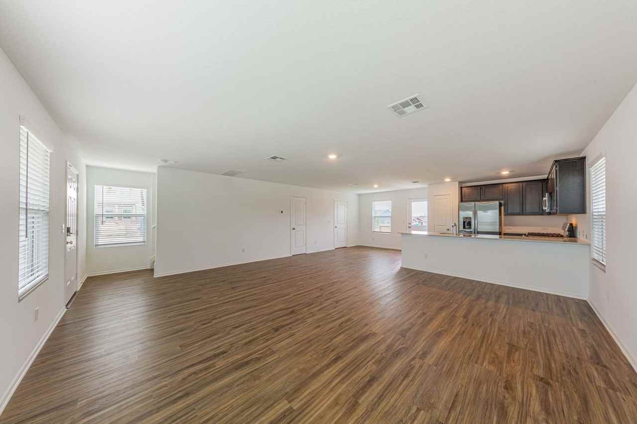 252 Patagonia - Photo 6 of 30