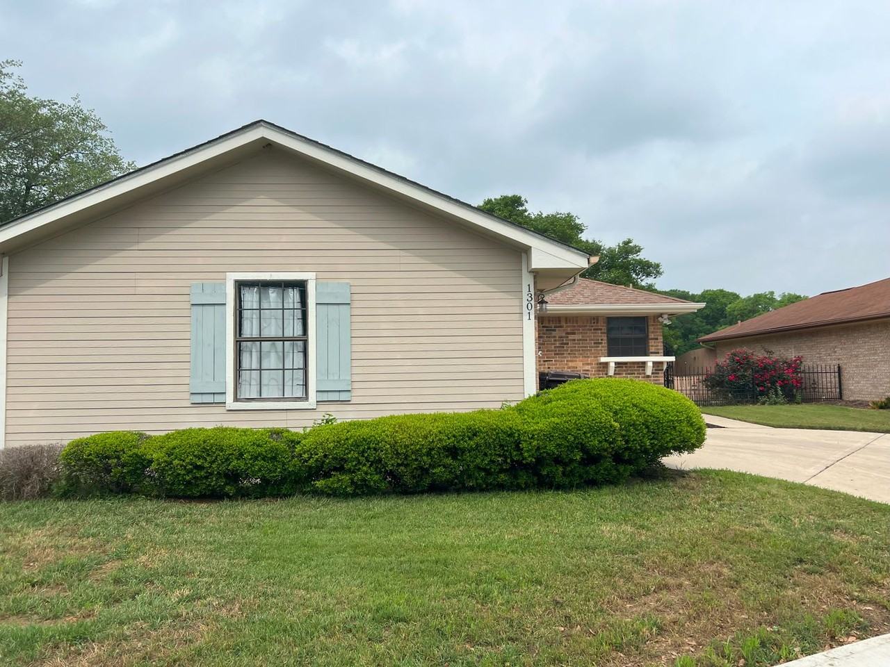 1301 Eli Whitney - Photo 2 of 21