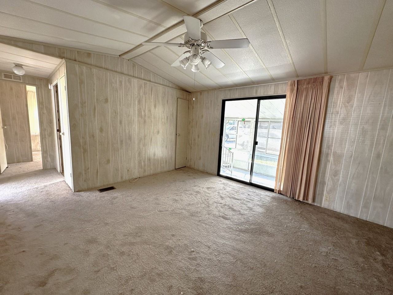 280 Flame Ln - Photo 7 of 27