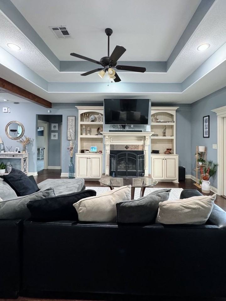 16555 Ja Elle Dr - Photo 2 of 8