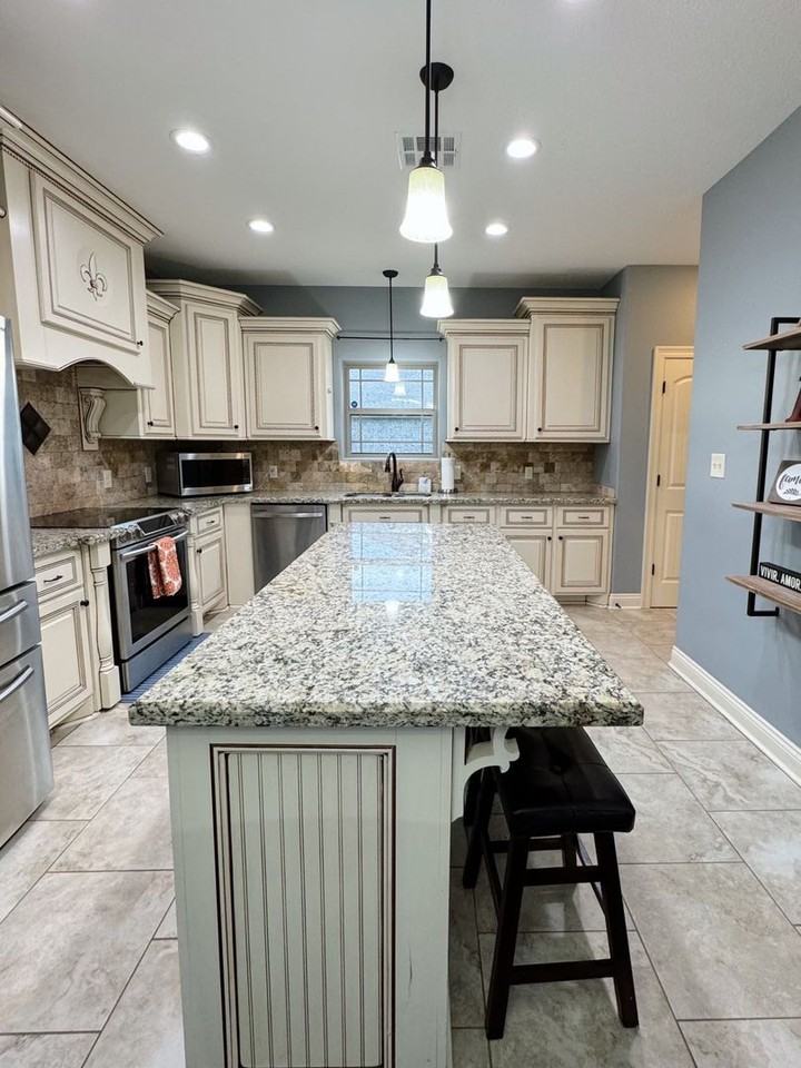 16555 Ja Elle Dr - Photo 3 of 8