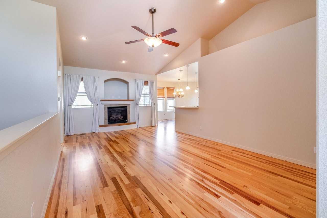 1745 Platte River Ct - Photo 3 of 26