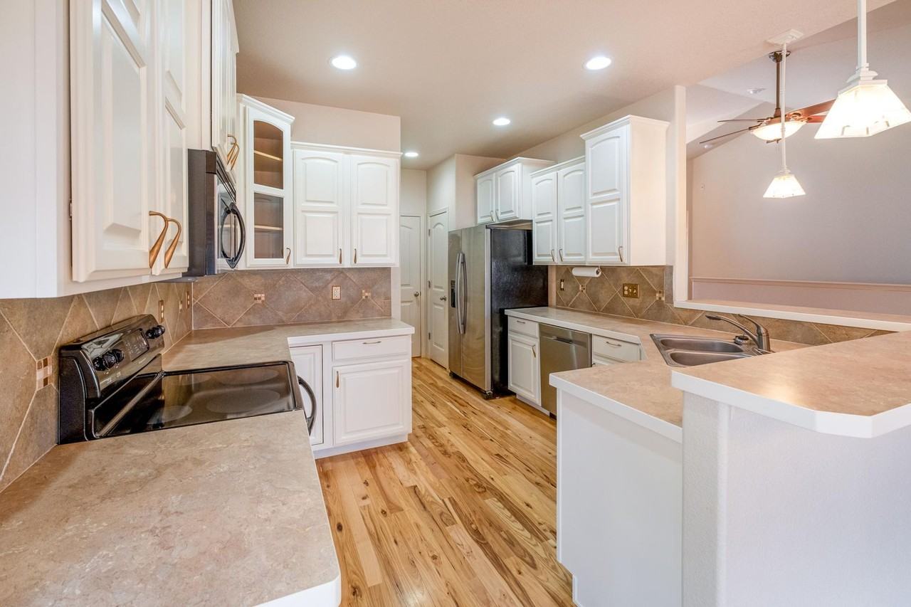 1745 Platte River Ct - Photo 6 of 26