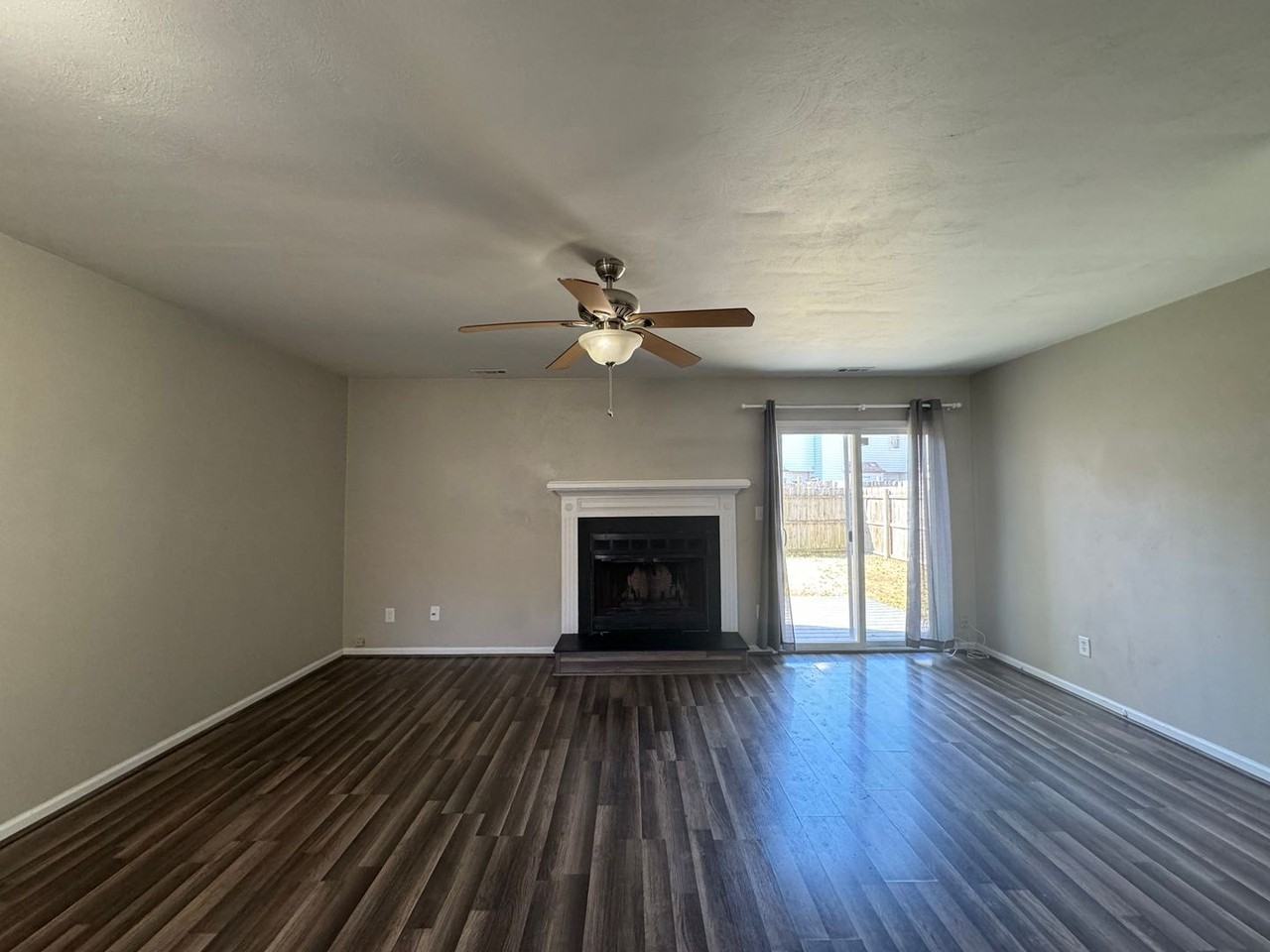 621 Aubrey Dr - Photo 7 of 9