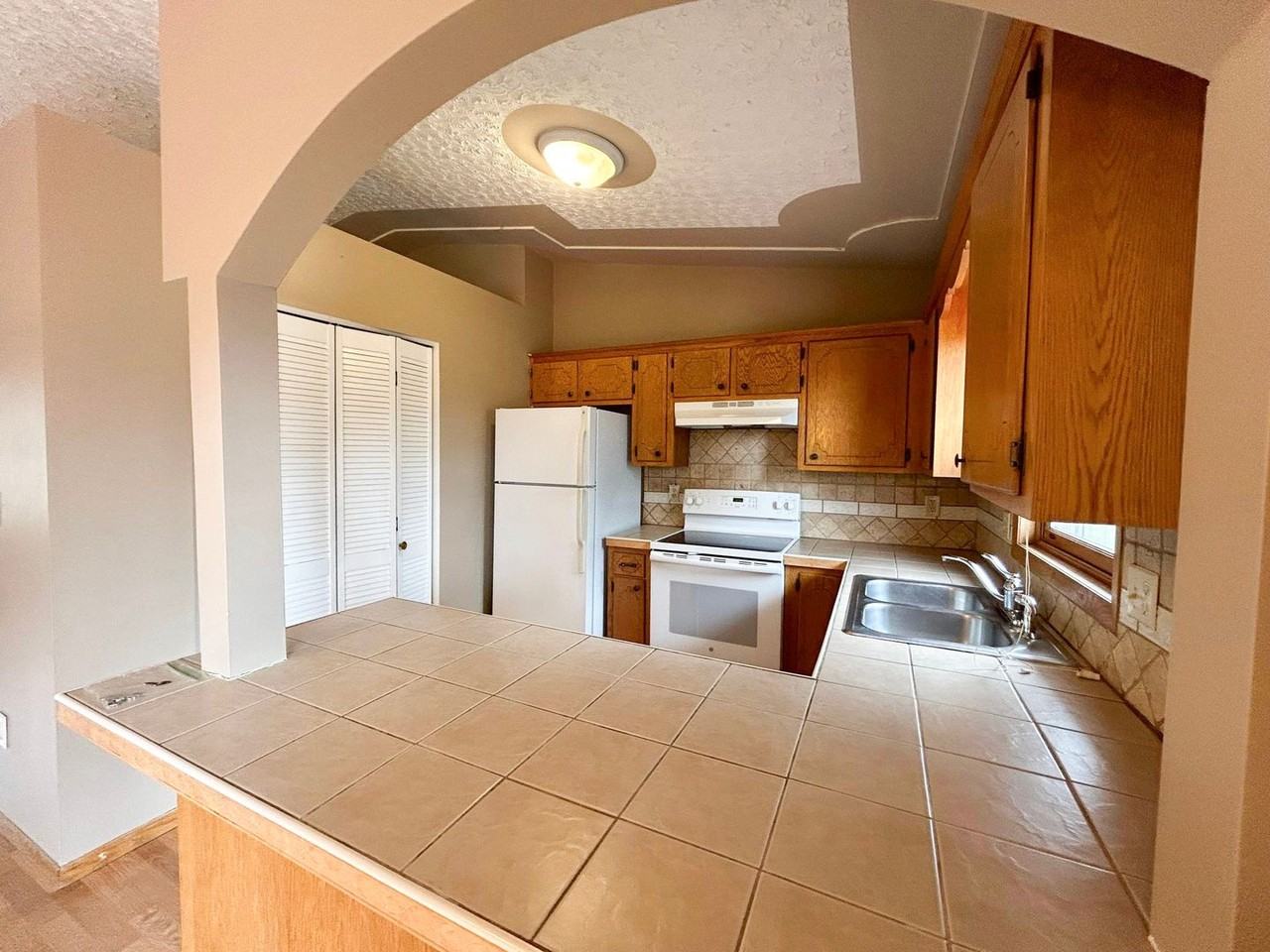 739 41st Ave Nw - Photo 5 of 19