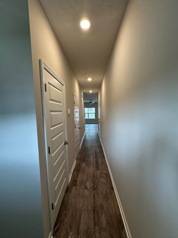 1905 Bethpage Dr - Photo 3 of 25