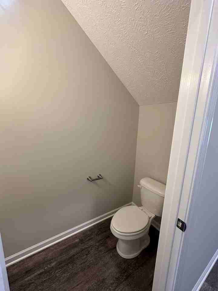 1905 Bethpage Dr - Photo 4 of 25