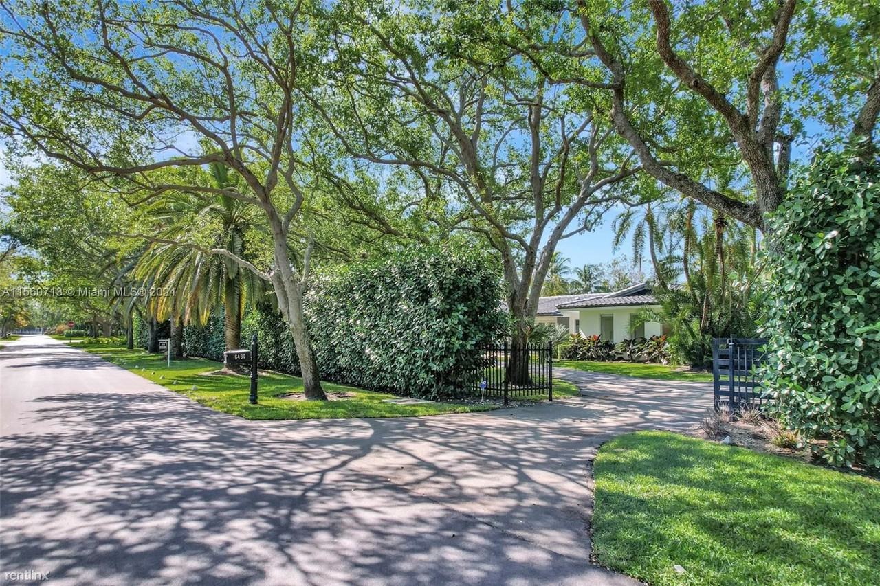 6430 Sw 126th Street Rd - Photo 2 of 22