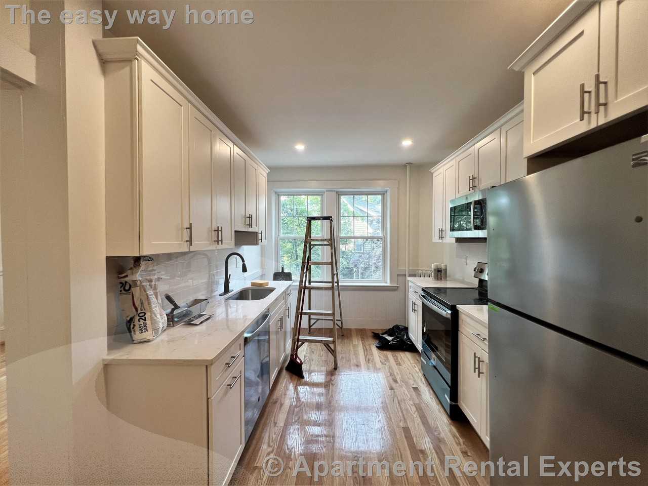 269 Huron Ave #4 - Photo 2 of 23