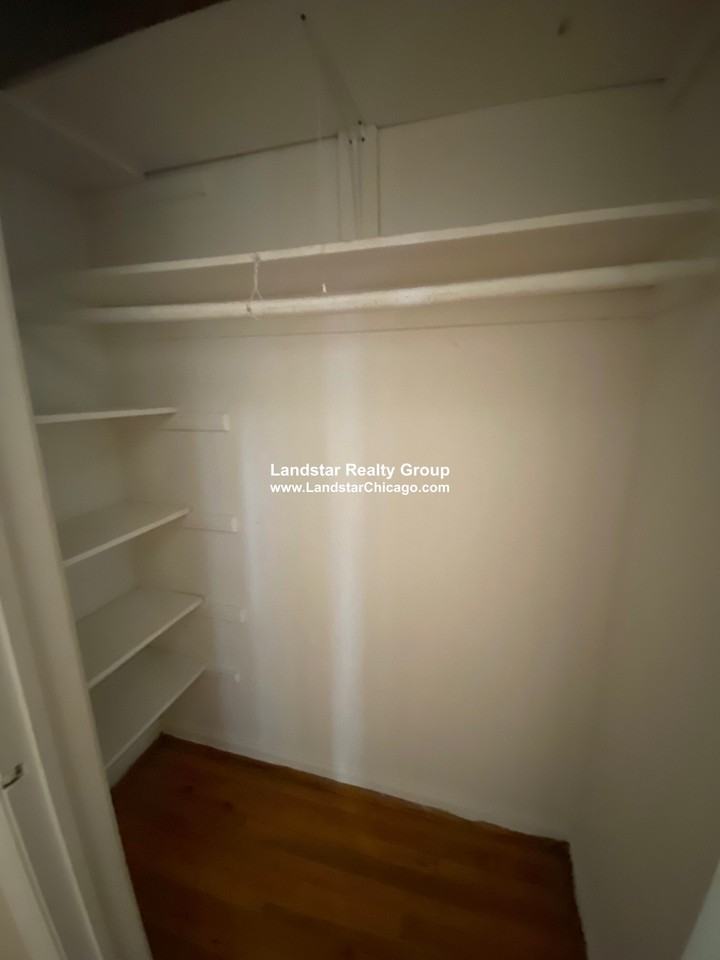 1914 W Lunt Ave #1S - Photo 3 of 15