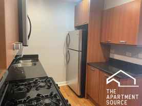 6954 N Greenview Ave #204 - Photo 1 of 1