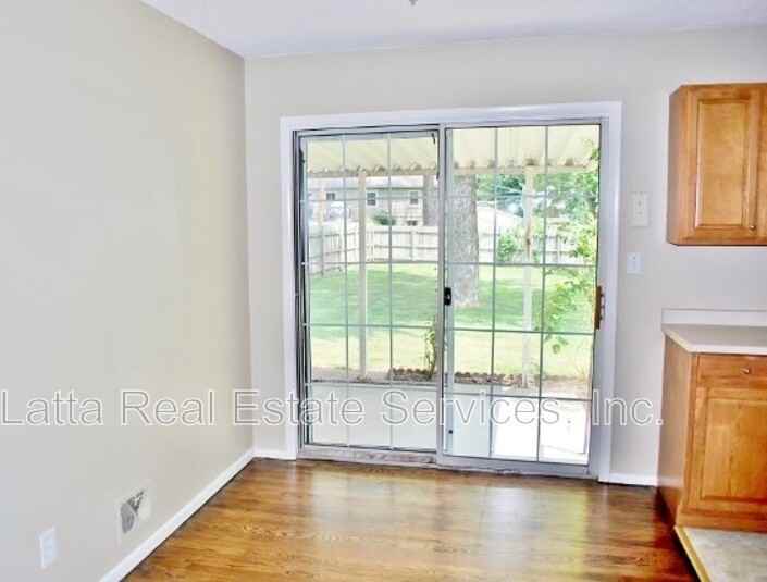 7315 Appleton Ave - Photo 5 of 14