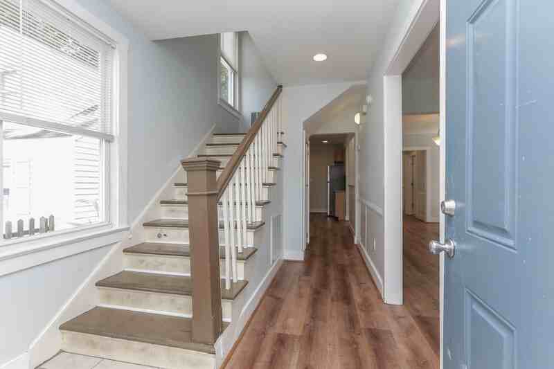 860 46th St - Photo 3 of 49
