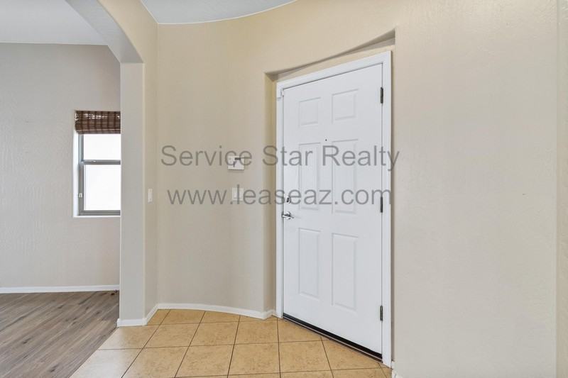14916 N 177th Ave - Photo 3 of 21