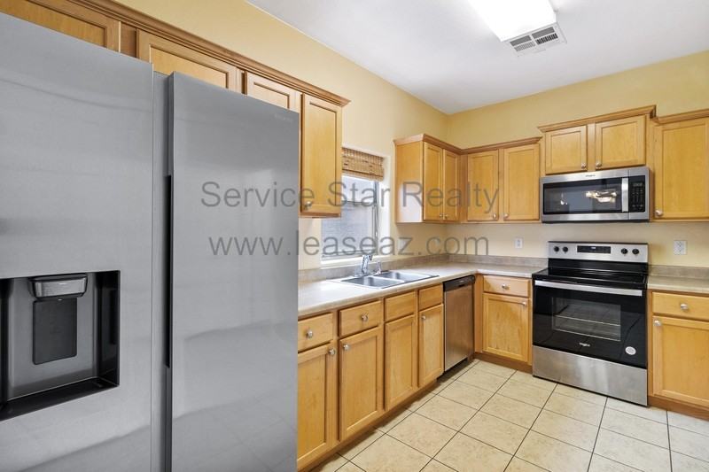 14916 N 177th Ave - Photo 7 of 21