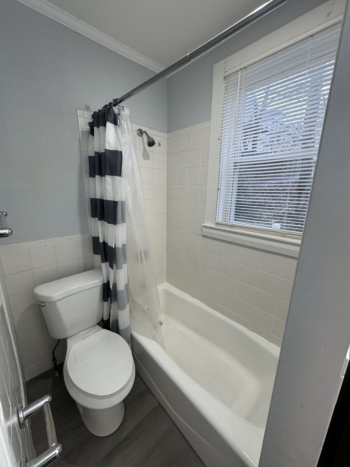 29 Glen Rd #1 - Photo 3 of 8