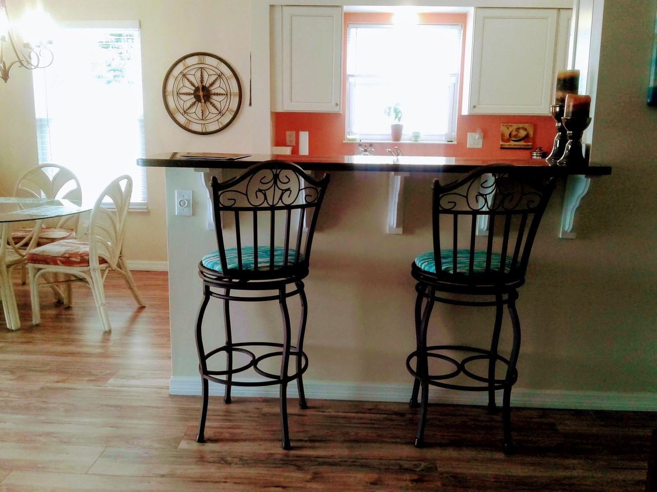 742 Arthurs Ct - Photo 4 of 31