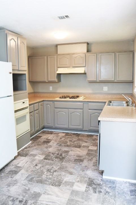 914 Chalk St - Photo 6 of 17