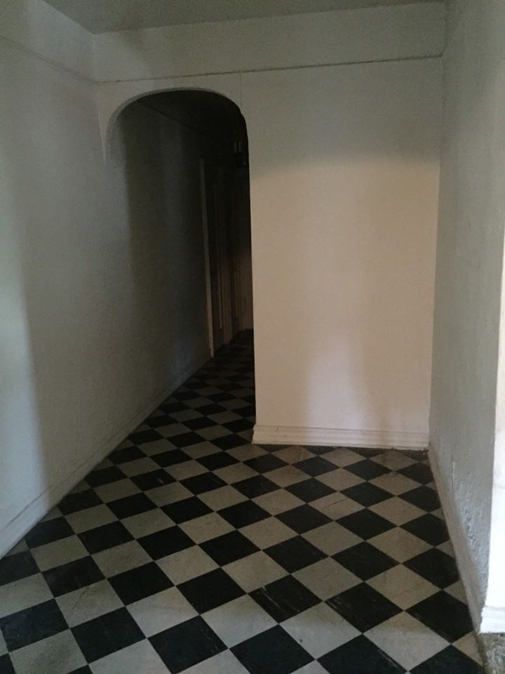 1050 East 12th Street #44 - Photo 3 of 11