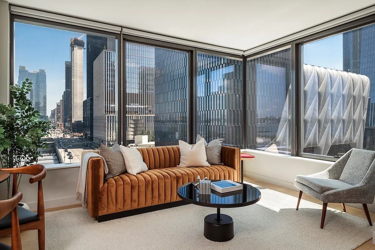 11th Ave #523 - Photo 2 of 19