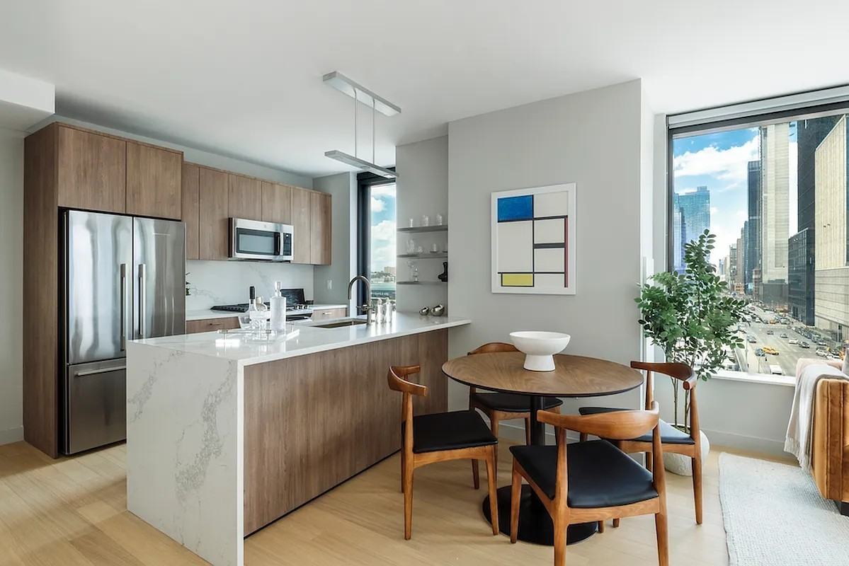 11th Ave #523 - Photo 3 of 19