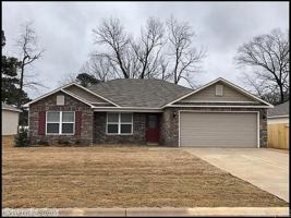 featured image of 2424 Vivian Dr