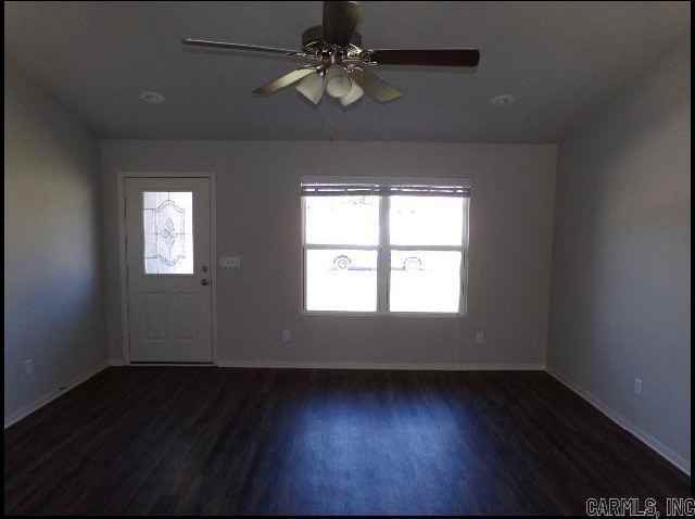 2424 Vivian Dr - Photo 2 of 19