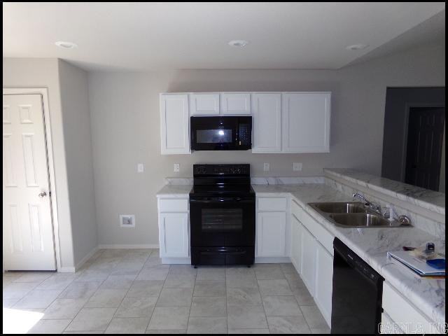 2424 Vivian Dr - Photo 5 of 19
