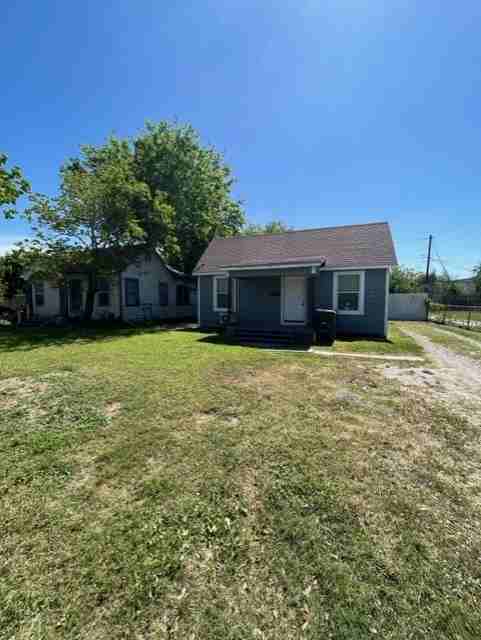 3121 Magnolia St #1 - Photo 3 of 23