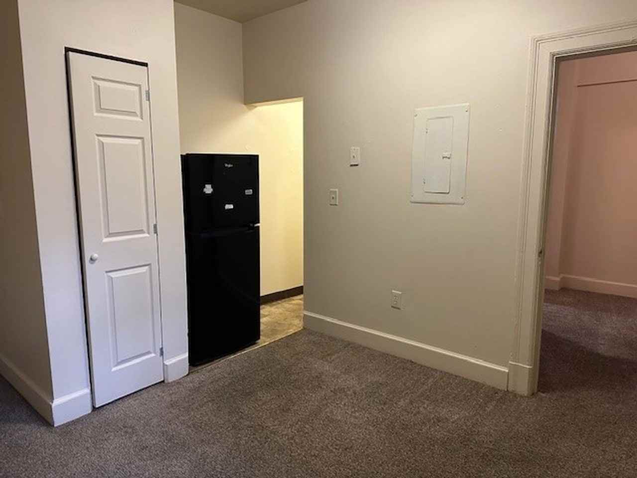 213 N 2nd St - Photo 3 of 8