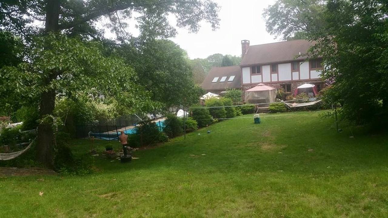 4 Lladnar Dr - Photo 3 of 25