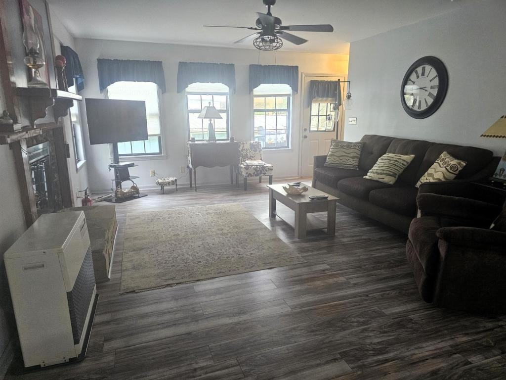 162 Black Pine Rd - Photo 2 of 8