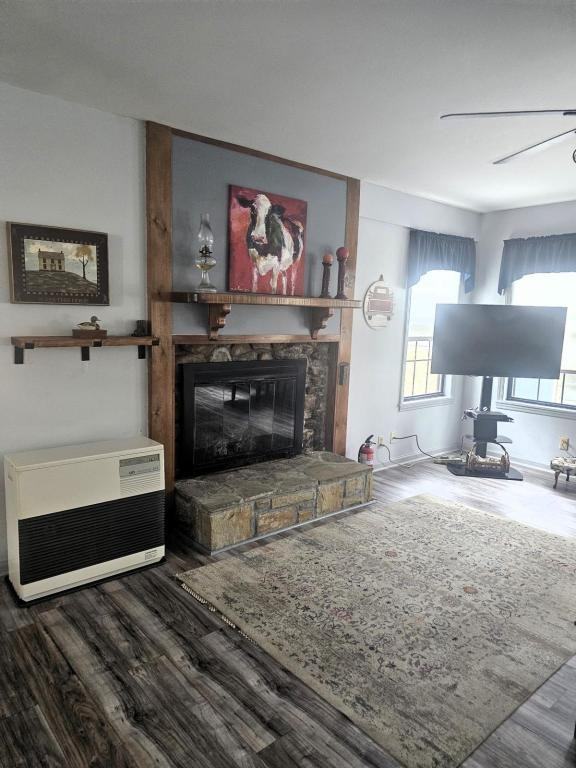 162 Black Pine Rd - Photo 3 of 8