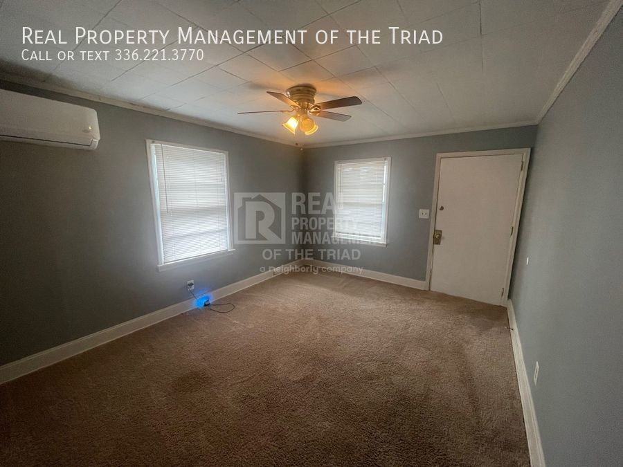 222 Holderby St - Photo 2 of 11