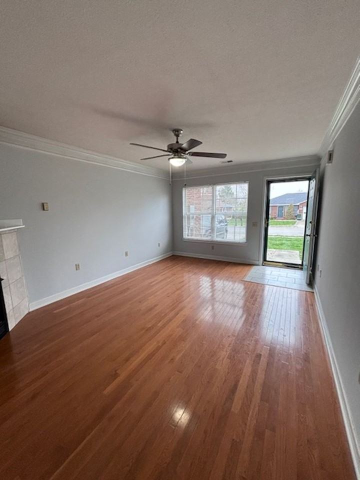 117 Croghan Way - Photo 3 of 14